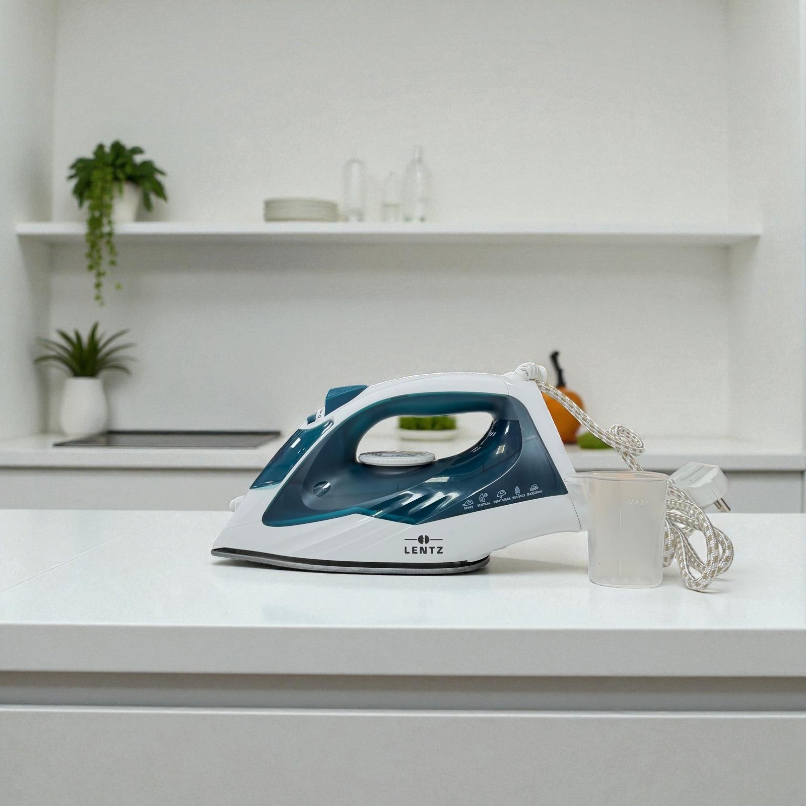 Royal Swiss Strijkijzer 2600W – Keramische Zoolplaat – Krachtig & Soepel Strijken