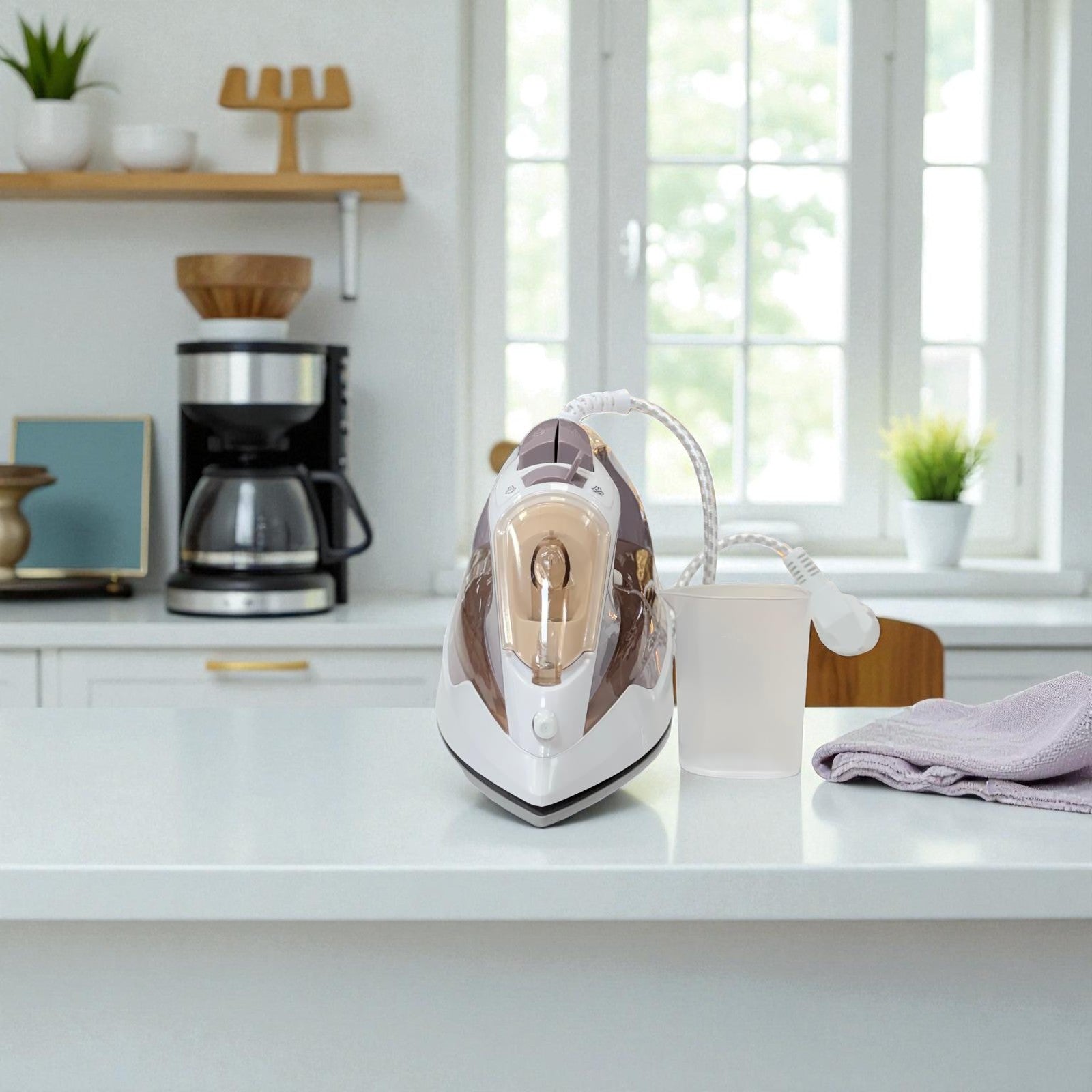 Royal Swiss Strijkijzer 2600W – Keramische Zoolplaat – Krachtig & Soepel Strijken